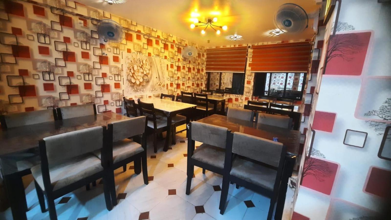 Hotel The Finch Puri Exterior foto