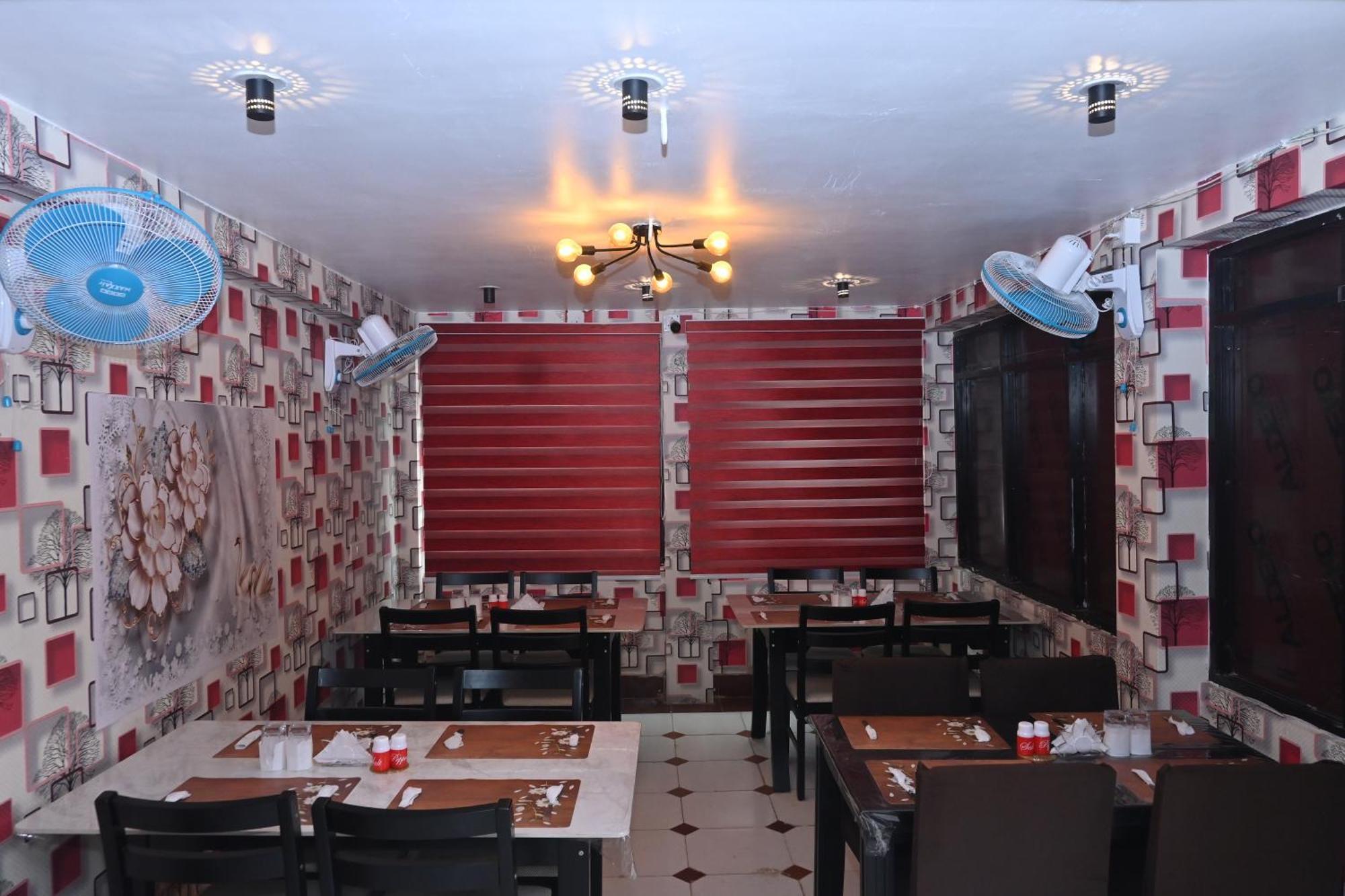 Hotel The Finch Puri Exterior foto